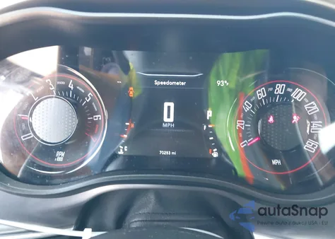 2021 Dodge Challenger Sxt z USA, uszkodzony, nr VIN 2C3CDZAGXMH533481